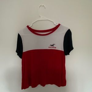 Hollister Cropped Tee